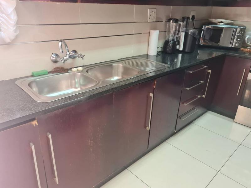 5 Bedroom Property for Sale in Southernwood Eastern Cape